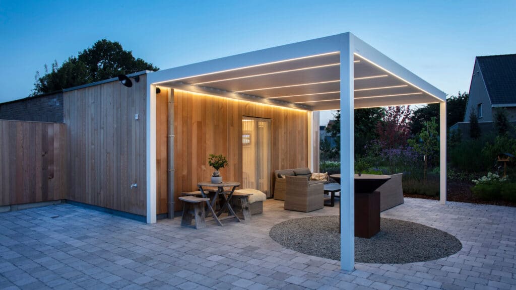 Pergolas bioclimatiques - Stores Honorat Éguilles, Menuiserie PVC et ALU